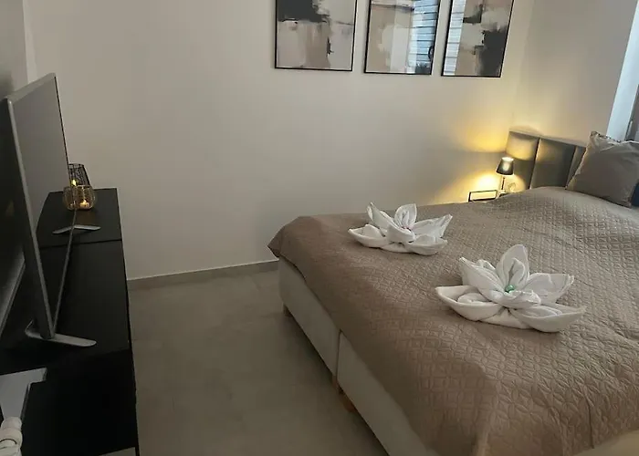 The Terrace — Apartment *