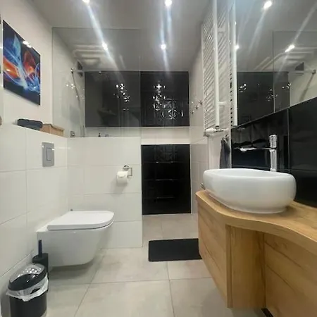 The Terrace — קרפאז'