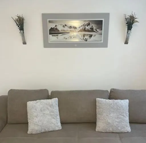 The Terrace — * 카르파츠