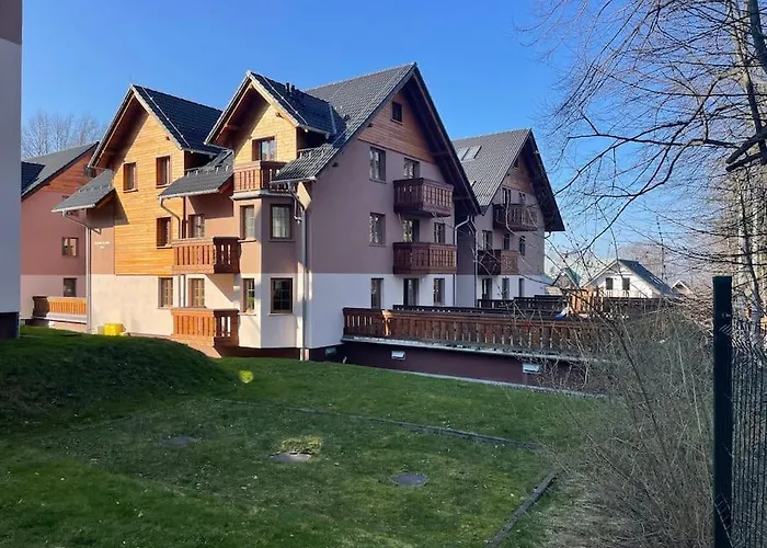 아파트 The Terrace —